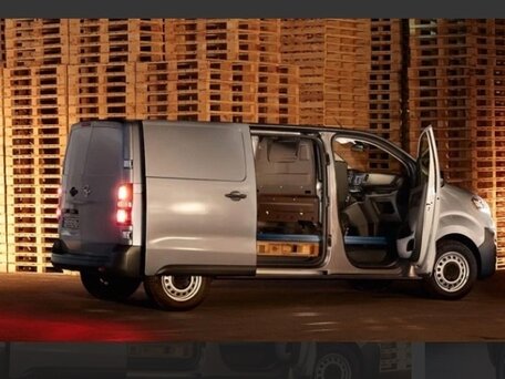 2020 Opel Vivaro, серебристый, 2450000 рублей, вид 3