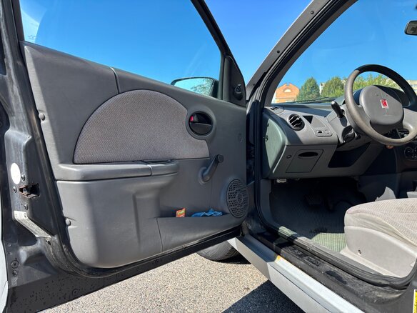2004 Saturn ION, серебристый - вид 12