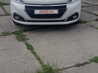 2019 Peugeot 208 I Рестайлинг, белый, 970000 рублей, вид 2