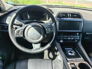 2016 Jaguar F-Pace I, серый, 2300000 рублей, вид 3