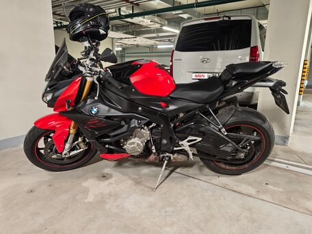 2018 BMW S 1000 R, красный, 1200000 рублей, вид 3
