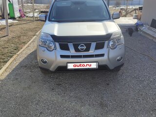 2014 Nissan X-Trail II Рестайлинг, серебристый, 1700000 рублей, вид 2