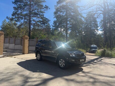 2008 Toyota Land Cruiser Prado 4-speed 120 Series Рестайлинг, чёрный, 3300000 рублей, вид 4