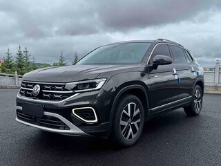 2023 Volkswagen Tayron I Рестайлинг, серый, 1890000 рублей, вид 1