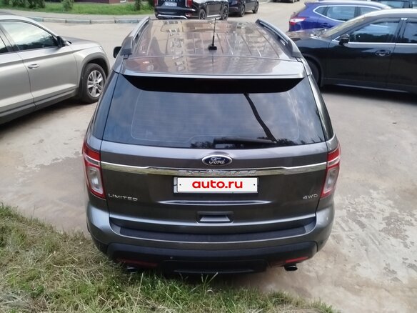 2013 Ford Explorer V, серый - вид 2