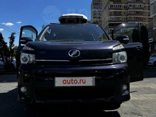 2011 Toyota Voxy II (R70) Рестайлинг, синий, 1590000 рублей, вид 1