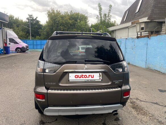 2011 Mitsubishi Outlander II Рестайлинг, коричневый - вид 10
