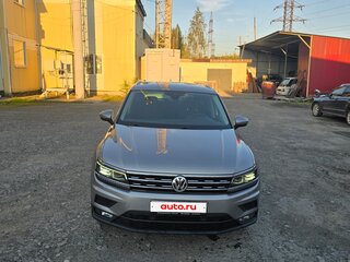2019 Volkswagen Tiguan II, серый, 2450000 рублей, вид 2