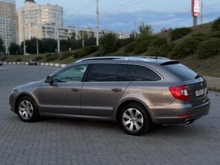 2011 Skoda Superb II, бежевый, 890000 рублей, вид 4