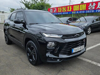 2022 Chevrolet TrailBlazer III, чёрный, 1475028 рублей, вид 3