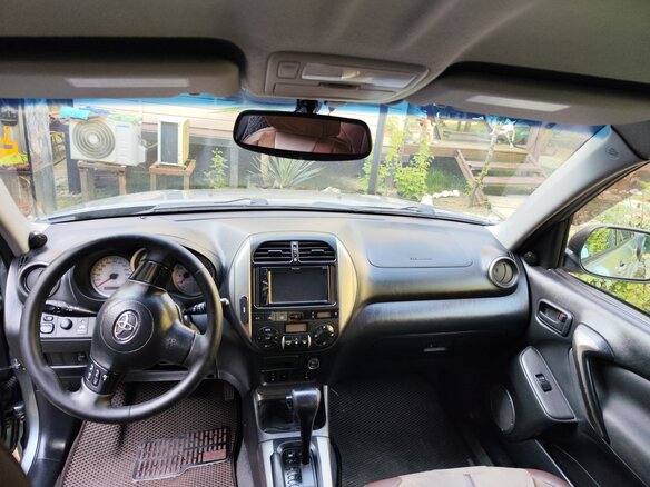 2004 Toyota RAV4 II (XA20) Рестайлинг, зелёный - вид 15