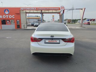2011 Hyundai Sonata VI (YF), белый, 1150000 рублей, вид 5
