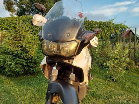 2002 Aprilia ETV 1000 Caponord, белый, 460000 рублей, вид 1