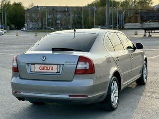 2011 Skoda Octavia II (A5) Рестайлинг, серый, 830000 рублей, вид 5