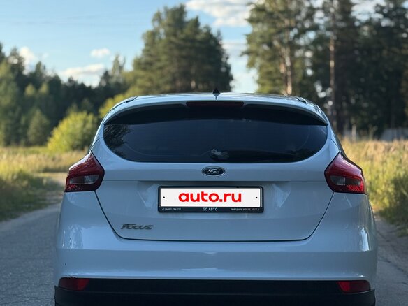 2015 Ford Focus III Рестайлинг, белый, 1100000 рублей - вид 7