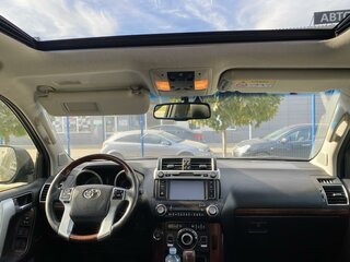 2014 Toyota Land Cruiser Prado 150 Series Рестайлинг 1, чёрный, 3100000 рублей, вид 3
