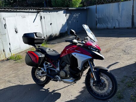 2022 Ducati Multistrada V4, красный, 2000000 рублей, вид 3