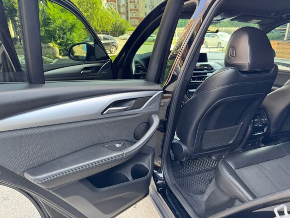 2018 BMW X3 20d xDrive III (G01), чёрный, 4000000 рублей - вид 12