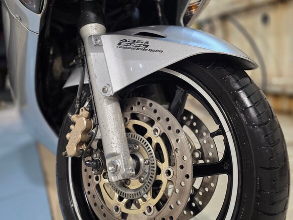 2006 Honda VFR 800, серебристый, 420000 рублей - вид 4