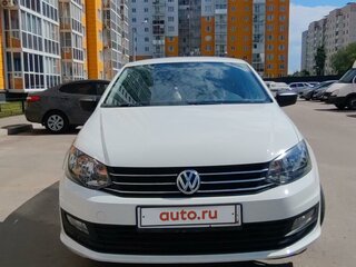 2017 Volkswagen Polo V Рестайлинг, белый, 990000 рублей, вид 1