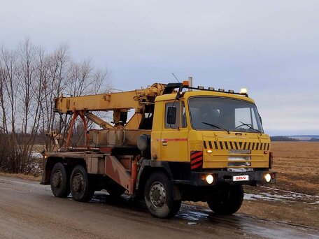 1997 Tatra T 815, жёлтый, 3400000 рублей, вид 5