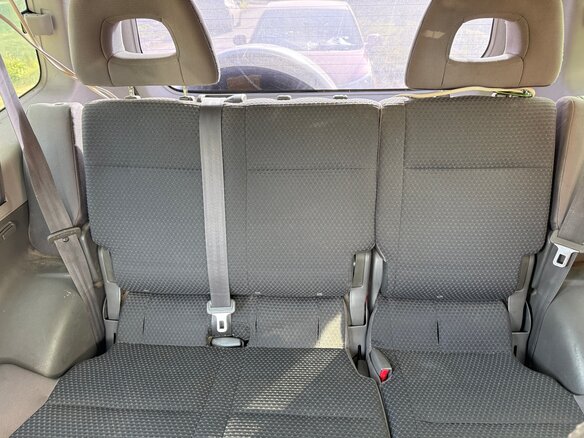 2005 Mitsubishi Pajero III Рестайлинг, серебристый, 1300000 рублей - вид 5