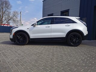 2018 Cadillac XT4 I, белый, 1688566 рублей, вид 3