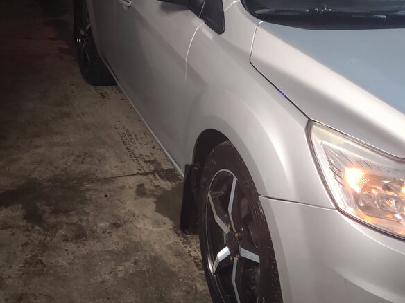 2010 Ford Focus II Рестайлинг, серебристый, 790000 рублей - вид 13