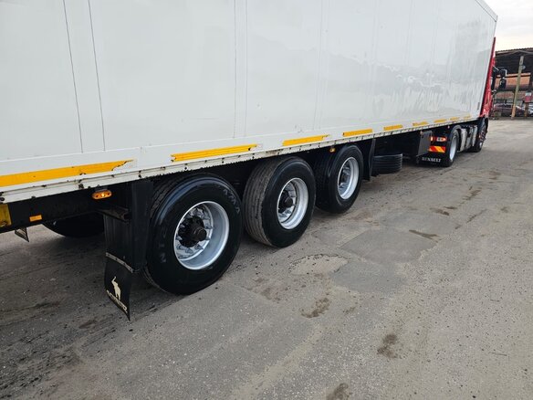 2000 Schmitz Cargobull SKO, белый, 1300000 рублей - вид 6