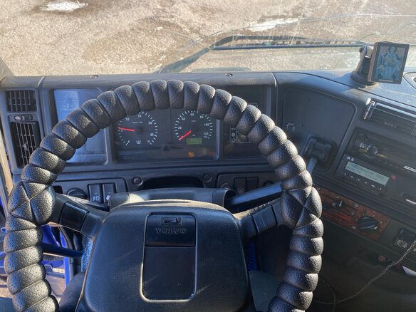 1997 Volvo FH, синий, 2000000 рублей - вид 10
