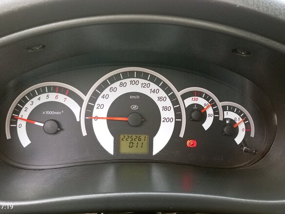 2011 Lada (ВАЗ) Kalina Sport I, серебристый, 140099 рублей - вид 13