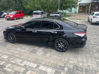 2019 Toyota Camry VIII (XV70), чёрный, 3250000 рублей, вид 5