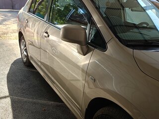 2012 Nissan Tiida I Рестайлинг, коричневый, 850000 рублей, вид 2