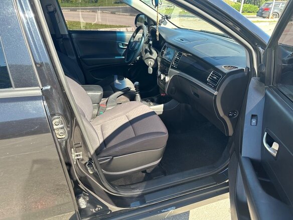 2012 SsangYong Actyon II, чёрный, 670000 рублей - вид 7