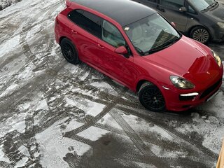 2014 Porsche Cayenne GTS II (958), красный, 3100000 рублей, вид 3
