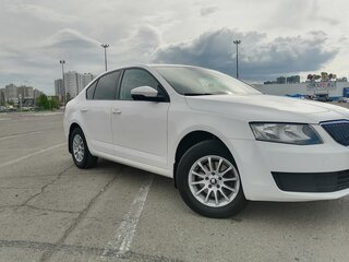 2015 Skoda Octavia III (A7), белый, 920000 рублей, вид 4