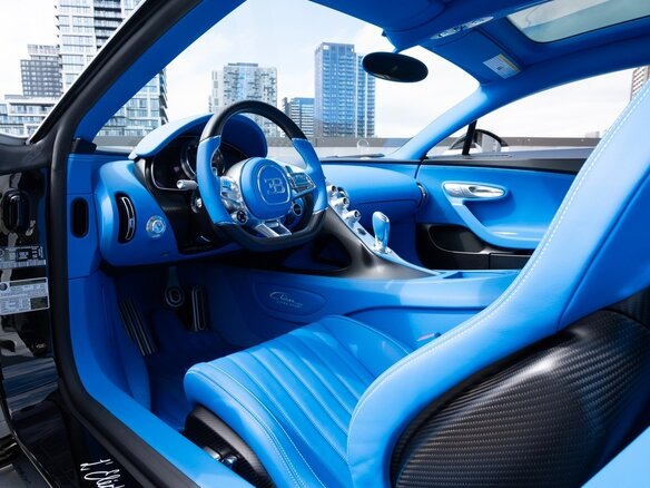 2023 Bugatti Chiron, белый - вид 5
