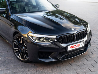 2018 BMW M5 VI (F90), чёрный, 7550000 рублей, вид 2