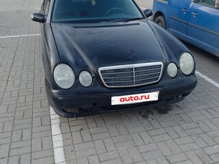 2001 Mercedes-Benz E-Класс 200 II (W210, S210) Рестайлинг, синий, 280000 рублей, вид 4
