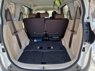 2017 Toyota Sienta II, белый, 1500000 рублей, вид 4