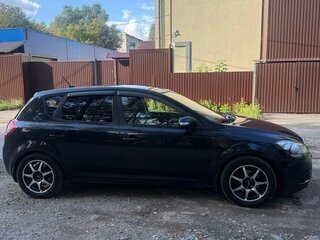 2011 Kia Ceed I Рестайлинг, чёрный, 850000 рублей, вид 3