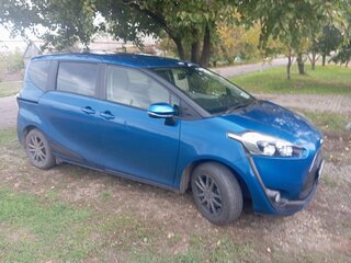 2016 Toyota Sienta II, голубой, 1250000 рублей, вид 2