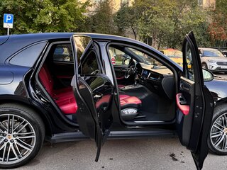 2019 Porsche Macan S I Рестайлинг, чёрный, 5850000 рублей, вид 1