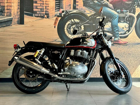 2024 Royal Enfield Interceptor 650, серебристый, 650000 рублей - вид 6