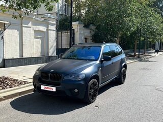 2010 BMW X5 50i II (E70) Рестайлинг, серый, 1600000 рублей, вид 2