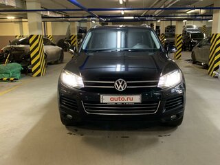 2014 Volkswagen Touareg II, чёрный, 3500000 рублей, вид 2