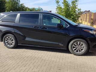 2021 Toyota Sienna IV, чёрный, 2900000 рублей, вид 5