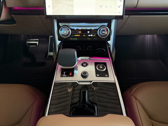2022 Land Rover Range Rover P400 MHEV V, серый, 16463519 рублей - вид 16