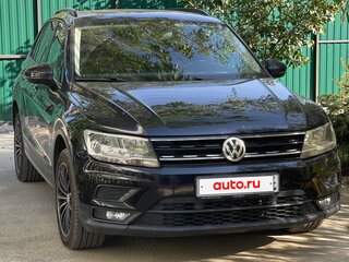 2018 Volkswagen Tiguan II, чёрный, 2100000 рублей, вид 3