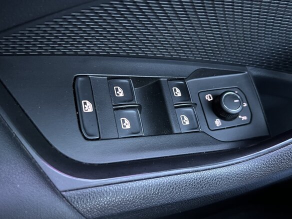 2023 Skoda Octavia IV (A8), серебристый, 2749000 рублей - вид 31